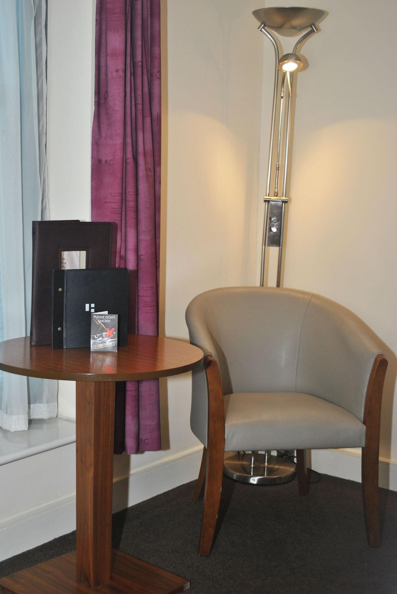 Legacy Preston International Hotel Bagian luar foto